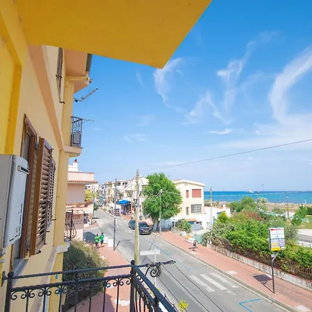 3 * La Caletta
